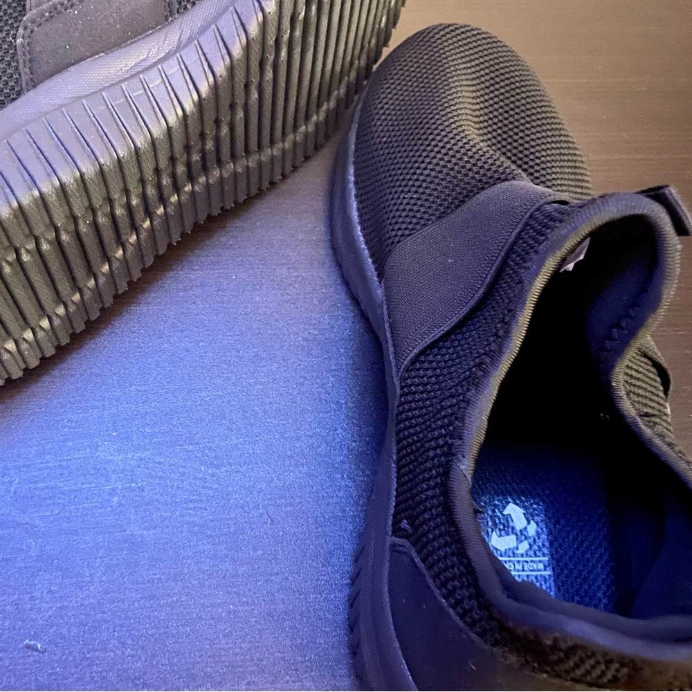 Womens Slip on Walking Sneakers